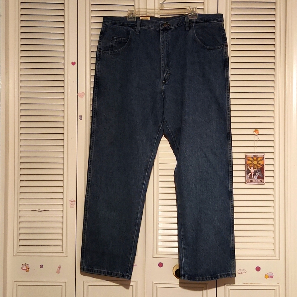 Wrangler Relaxed Fit Men's Jeans